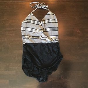 One Piece swimsuit 🌼